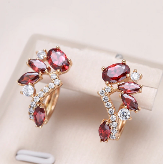 Pendientes Elegantes con Cristal Rojo en Oro