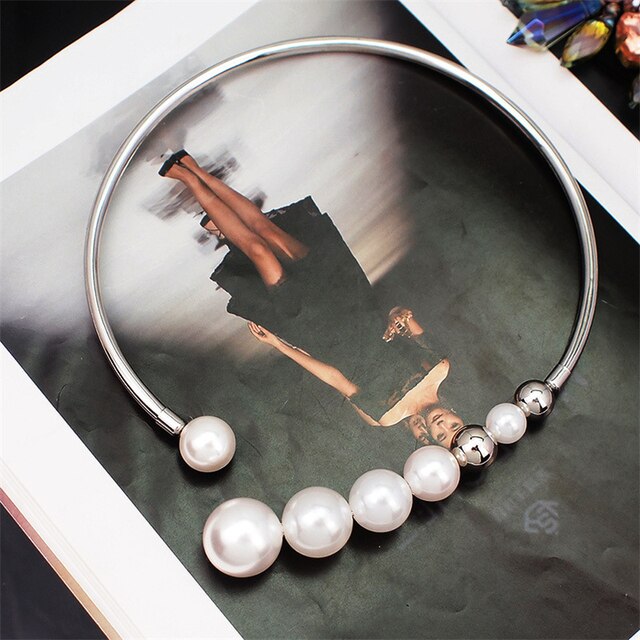 Collar de Perlas Grandes en Oro y Plata