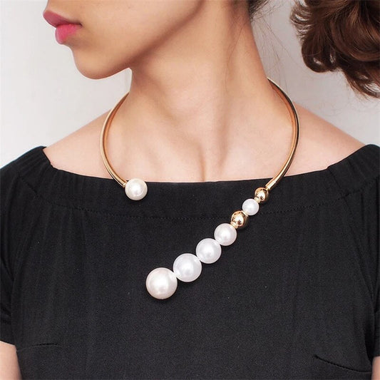 Collar de Perlas Grandes en Oro y Plata