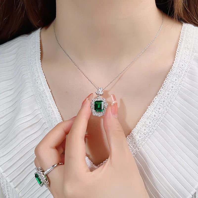Collar Esmeralda