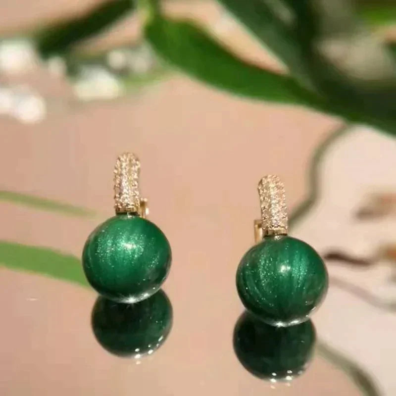 Pendientes de Perlas Verdes con Circonia en Oro