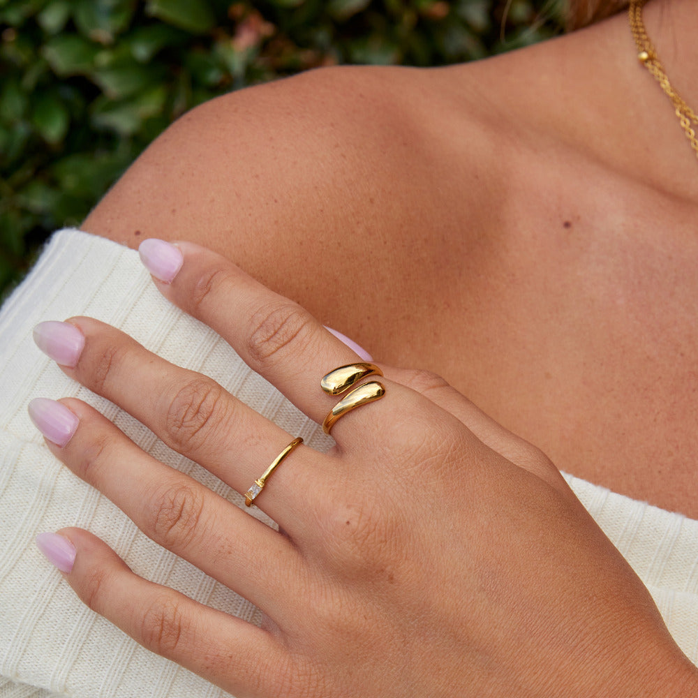 Anillo Sophia Dorado Envuelto