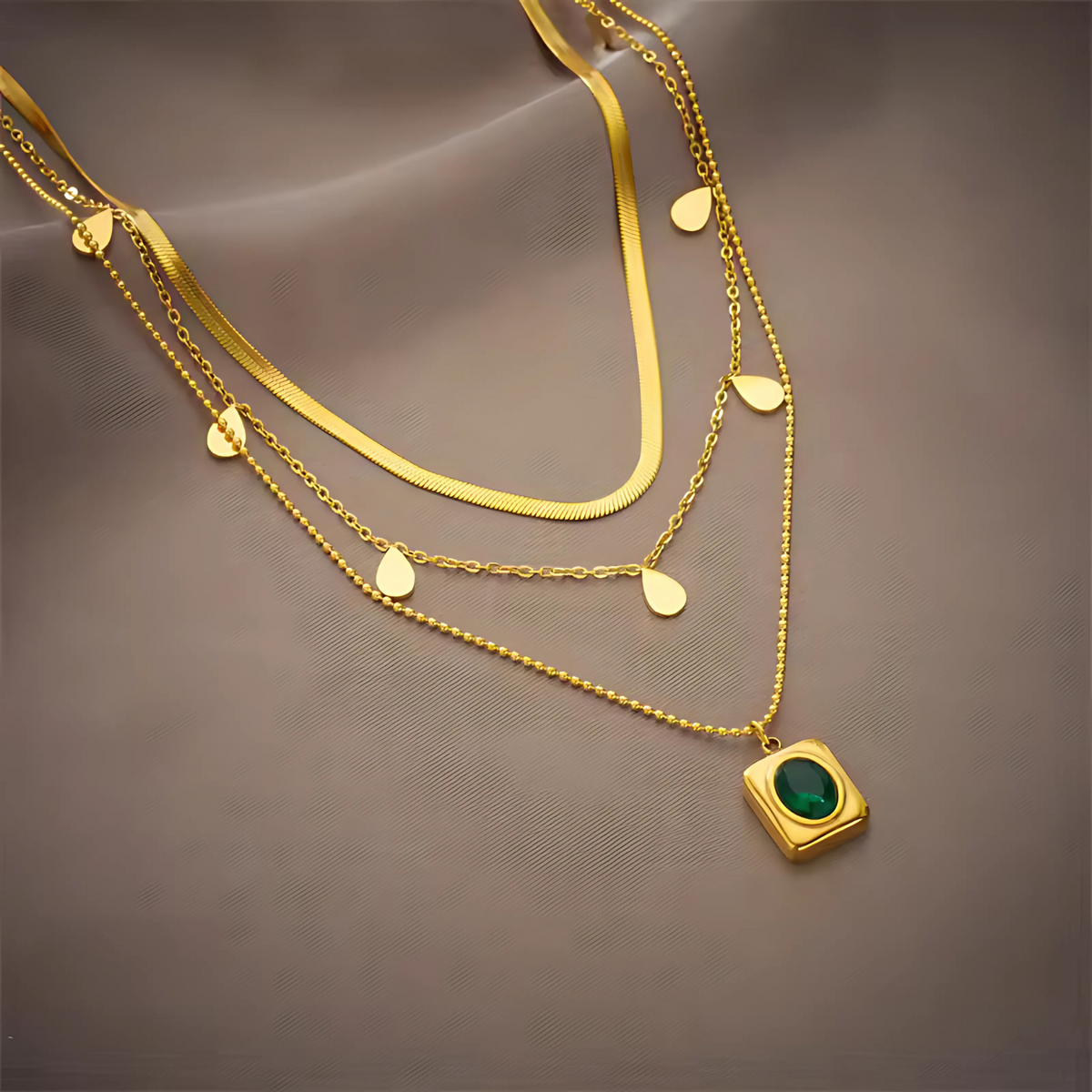 Conjunto de Collares Esmeralda