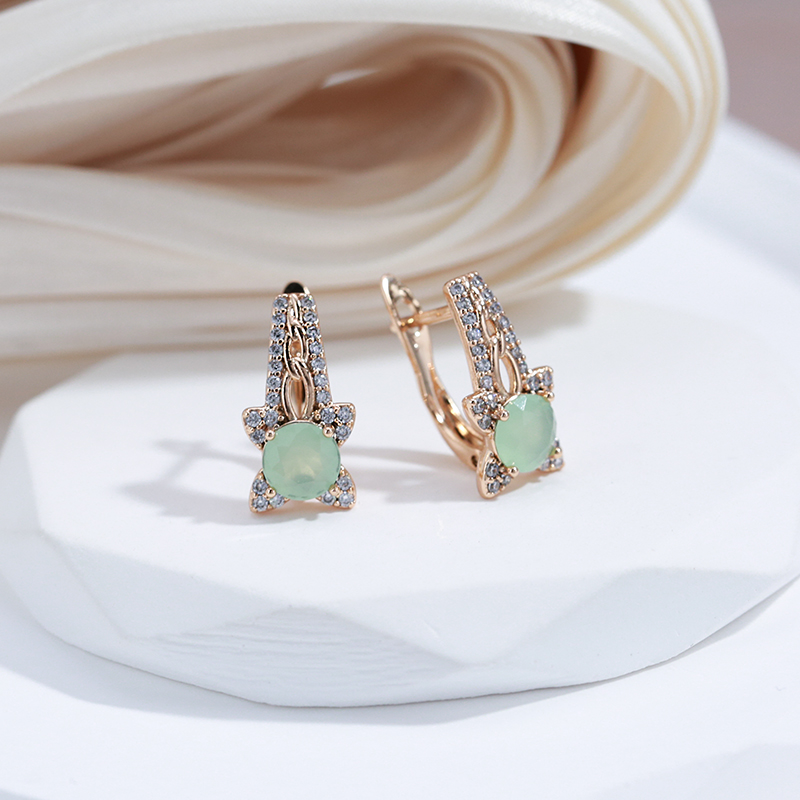 Pendientes Elegantes con Cristal Verde en Oro