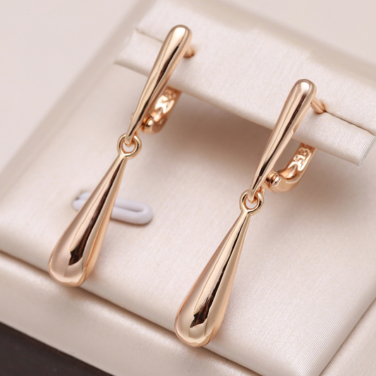 Pendientes Elegantes Dorados en Forma de Gota de Agua