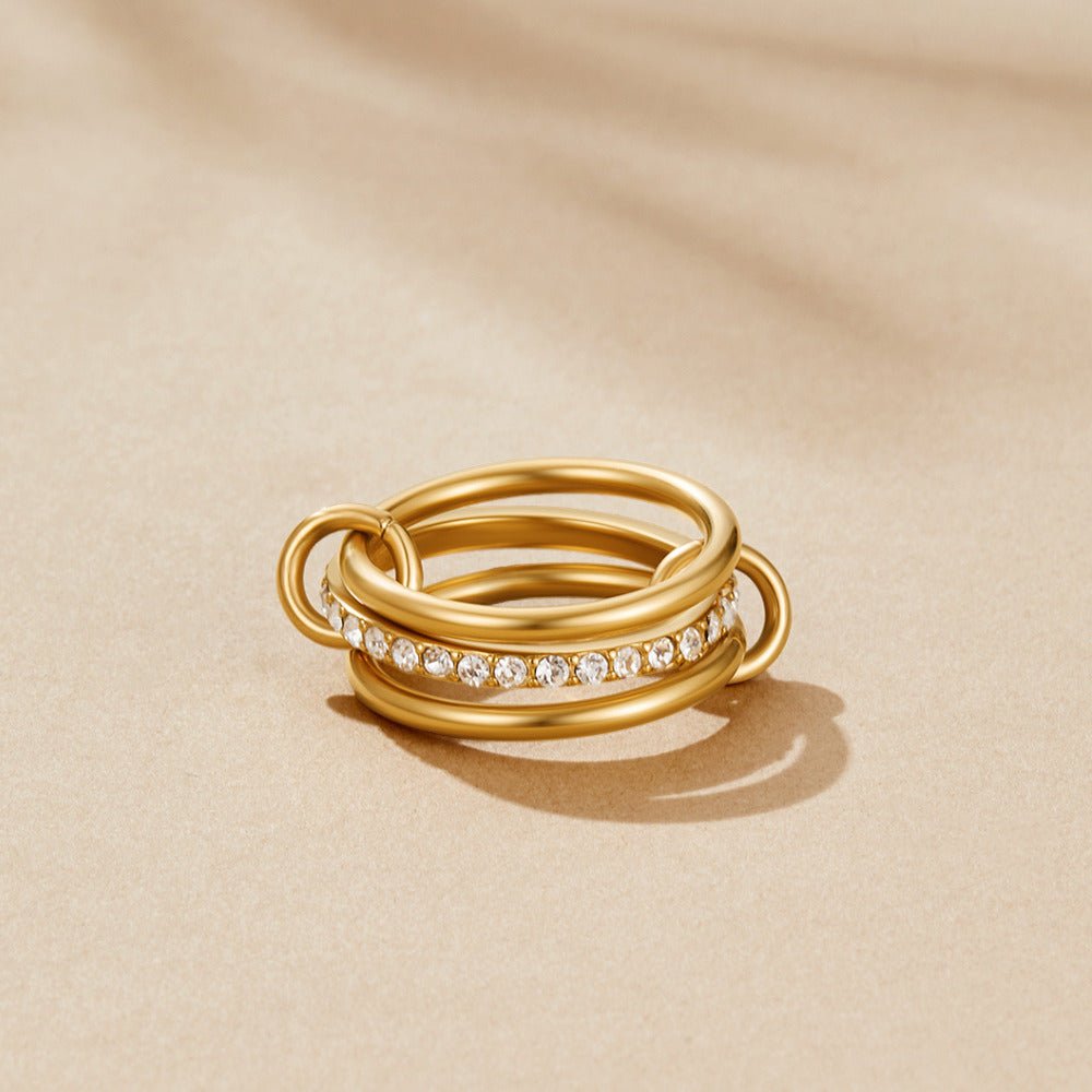 Anillo Kaili Dorado en Capas