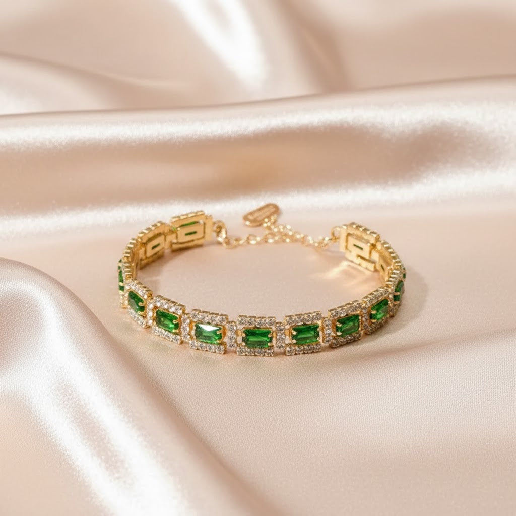 Pulsera Dorada de Esmeralda Llamativa